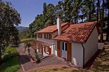 Quinta Das Colmeias Guest House Santo Antonio da Serra Hotel